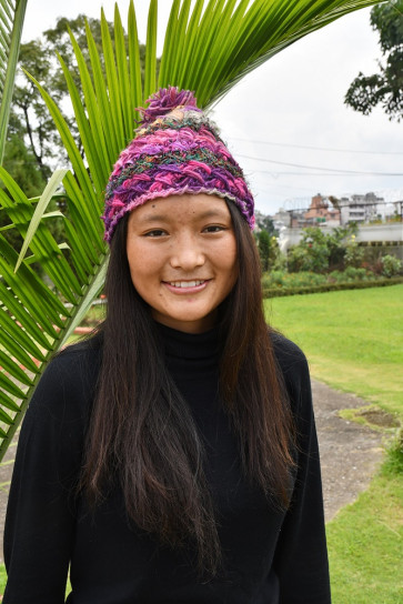 Gorro orgánico, hecho a mano, sari de seda reciclado y lana del Himalaya, Nepal