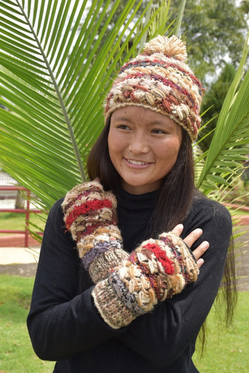 Guantes artesanales de sari de seda reciclado y lana del Himalaya