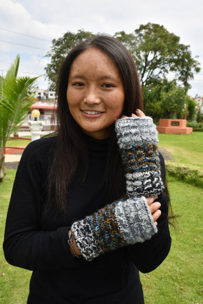 Guantes sostenibles, lana del Himalaya, Nepal